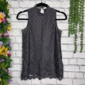 _💙2/$40💙Rewind Sleeveless Charcoal Grey Eyelet Lace Blouse Size XS